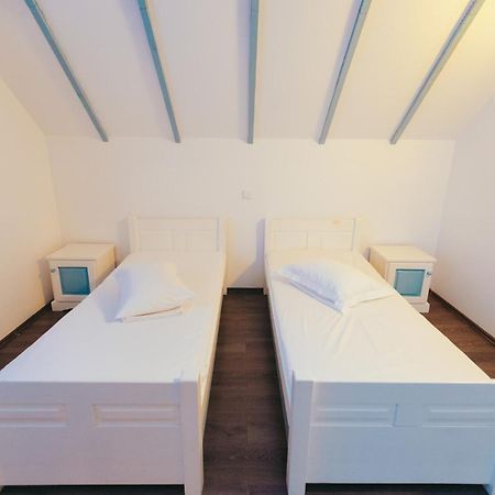 Pike Inn Dunavatul De Sus - Delta Dunarii Dunavăţu de Sus Kültér fotó